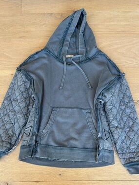 We The Free Light Gray Pullover Hoodie with Label Detail